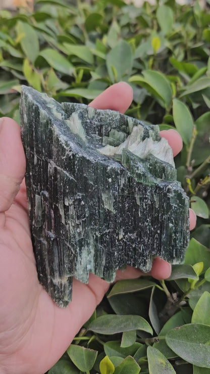 Green Tourmaline Raw Natural 354g